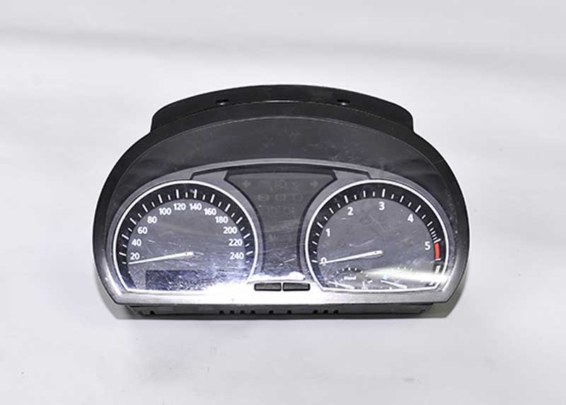 BMW 3 SERİSİ ÇIKMA YEDEK PARÇA BMW ÇIKMA YEDEK PARÇA E 90 3 SERİSİS KM SAATİ